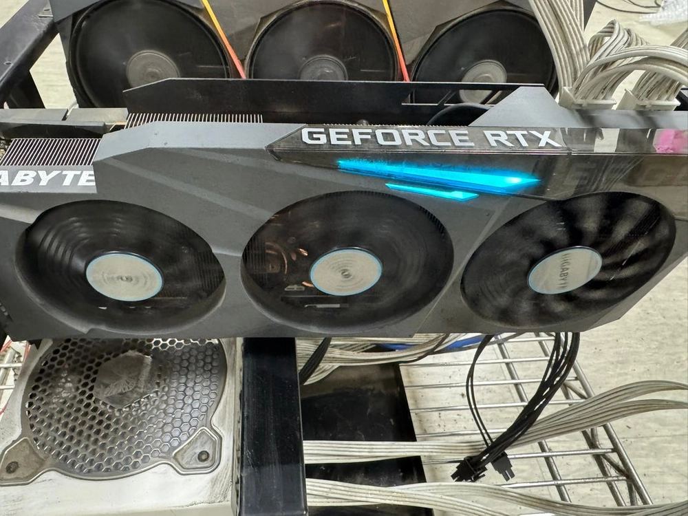 기가바이트 RTX 3090 그래픽카드 (안심거래) 이미지