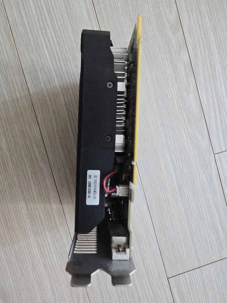 GTX1650 4GB 그래픽카드 이미지