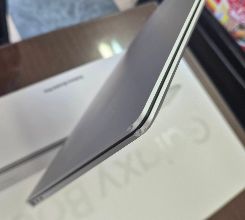 풀박스)삼성 노트북 갤럭시북4 프로 NT960XGQ 16인치, 울트라5, 16G, 256G 이미지