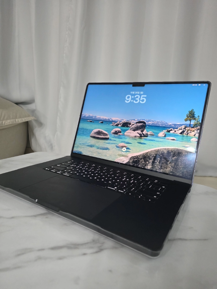2026 맥북 프로 16 M5 ram48 Ssd2tb 쿨매 (2026년9월25일구입) 원가686만원 - 안심되는 중고거래