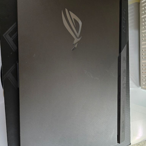 ASUS ROG STRIX G17 게이밍 노트북 이미지