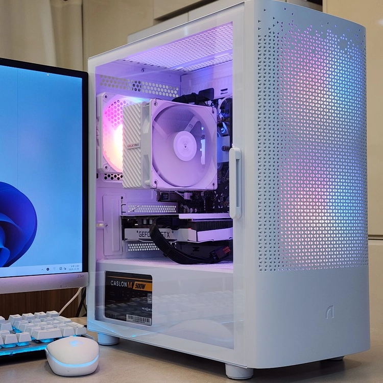 (S급)화이트 라이젠7-2700X(8코어16쓰레드)+GTX1660 컴퓨터 본체 이미지