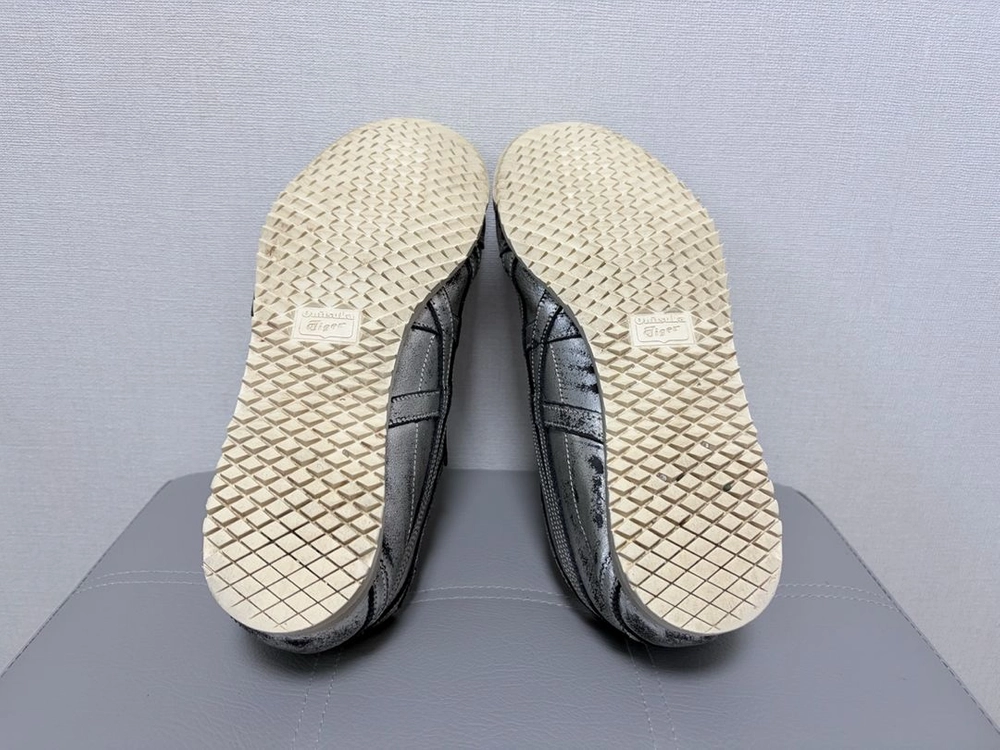 오니츠카타이거 멕시코66 실버크랙 235 이미지