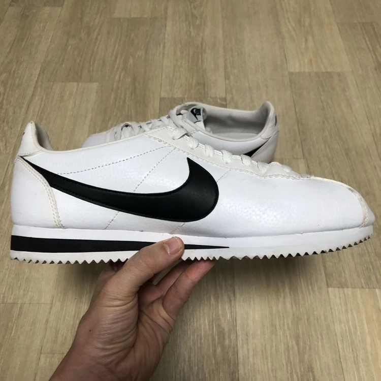 (275) 나이키 NIKE 클래식 코르테즈 레더 화이트 블랙 코르테즈 이미지