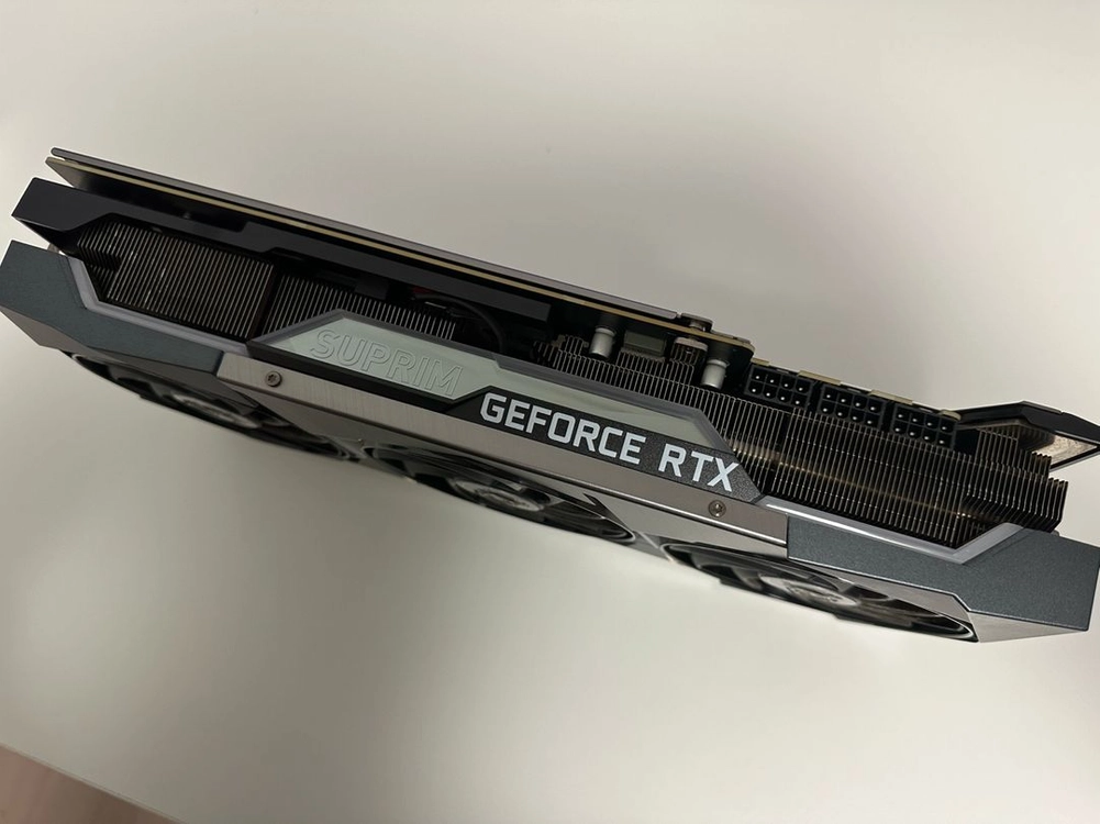 MSI RTX 3080ti 슈프림 이미지