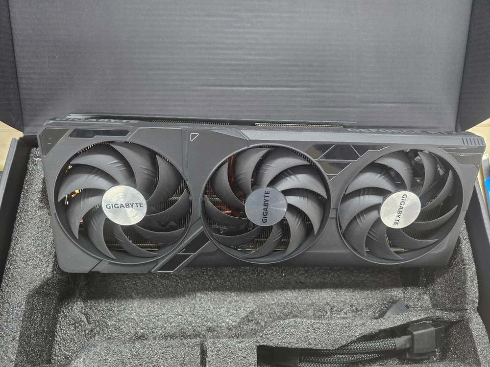 (회면증상)RTX 4080 SUPER 그래픽카드 (네고x) 이미지