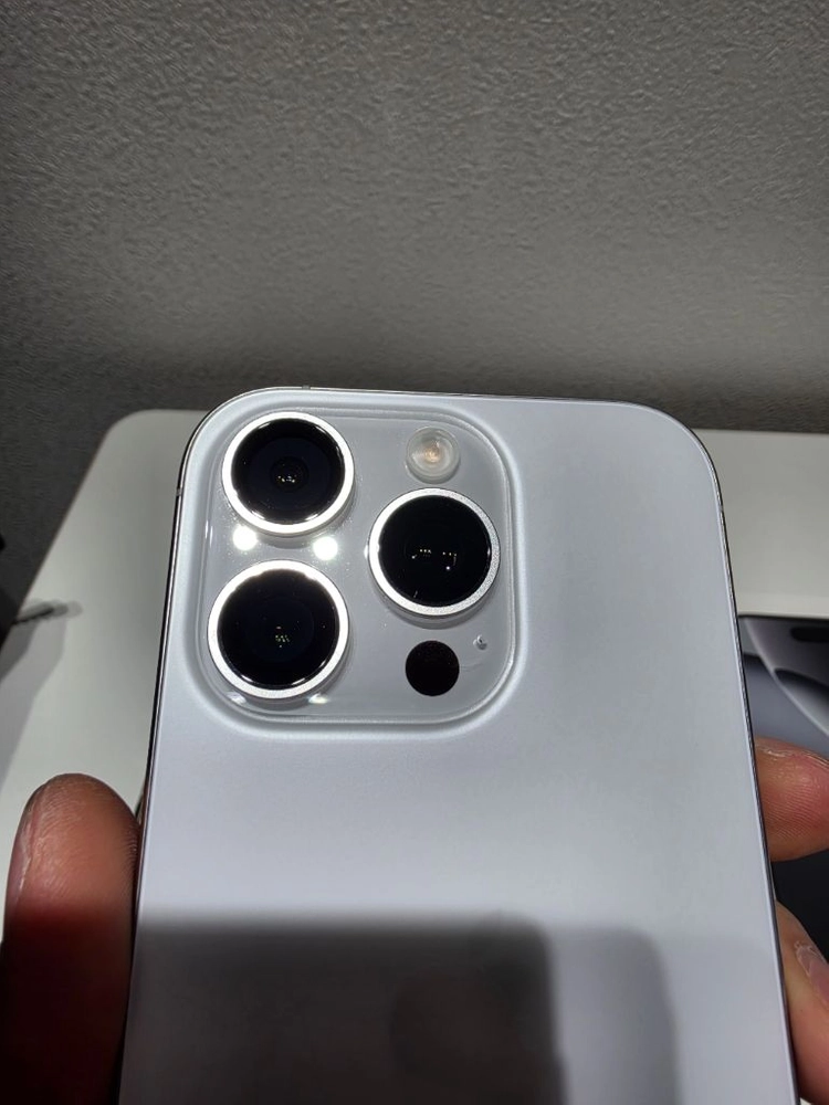 아이폰 16 프로 128gb 화이트 박스 풀 팝니다. 이미지