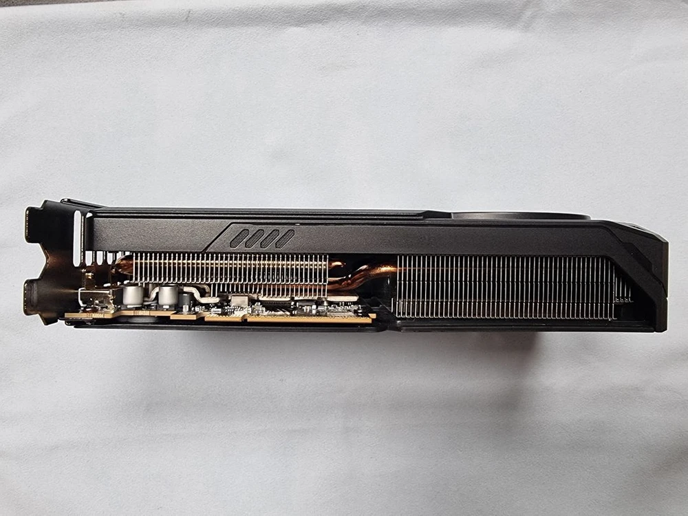 그래픽카드 RTX 5060 기가바이트 윈드포스 8기가 이미지