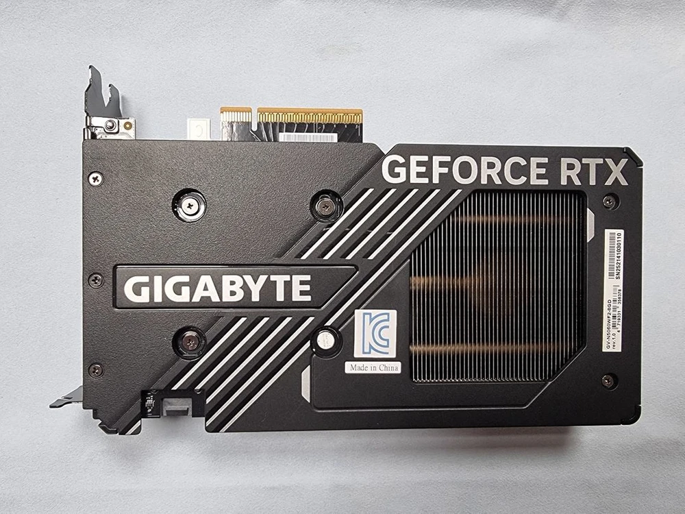 그래픽카드 RTX 5060 기가바이트 윈드포스 8기가 이미지