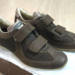 산토니 Santoni 메르세데스 벤츠 AMG 스니커즈 이미지