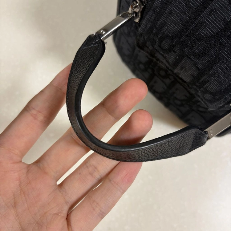 [26년식/S급] 디올 오블리크 토일레트리백 돕키트 블랙 이미지
