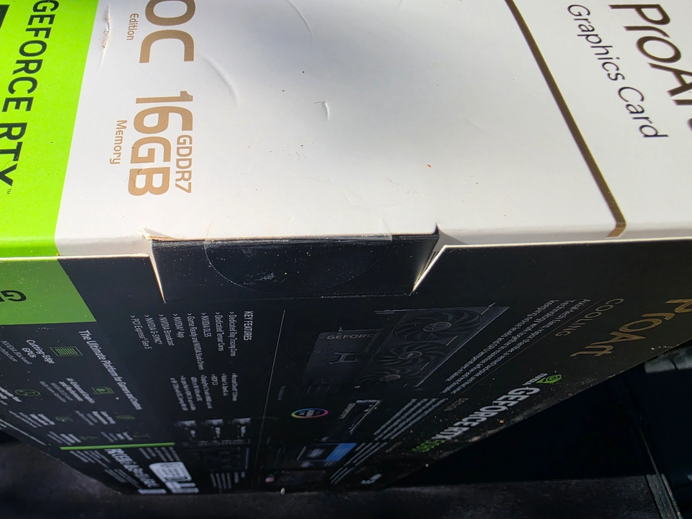 [미개봉]ASUS ProArt 지포스 RTX 5080 OC D7 16GB 그래픽카드 이미지