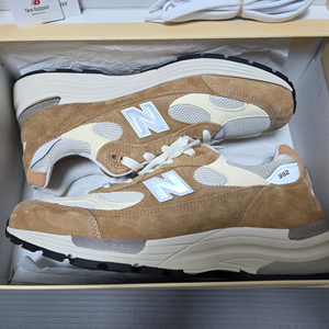 (99%새상품급)뉴발란스 992CC 285사이즈 판매, MADE IN U.S.A/뉴발992카라멜칼슘 280도 추천 이미지