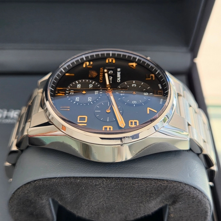 태그호이어 구형 까레라 크로노그래프 엘레강스 43mm CV2A1AB(오버홀 완료) 이미지