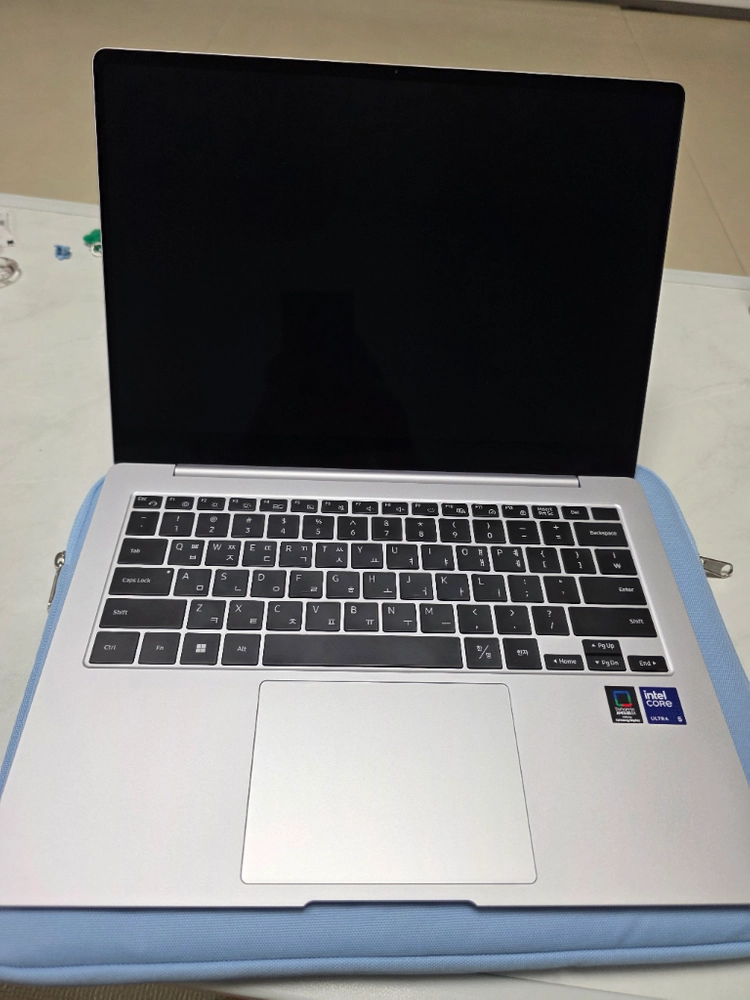 신품급 갤럭시 북4프로 14인치 울트라5 16램 SSD 256GB - 안심되는 중고거래