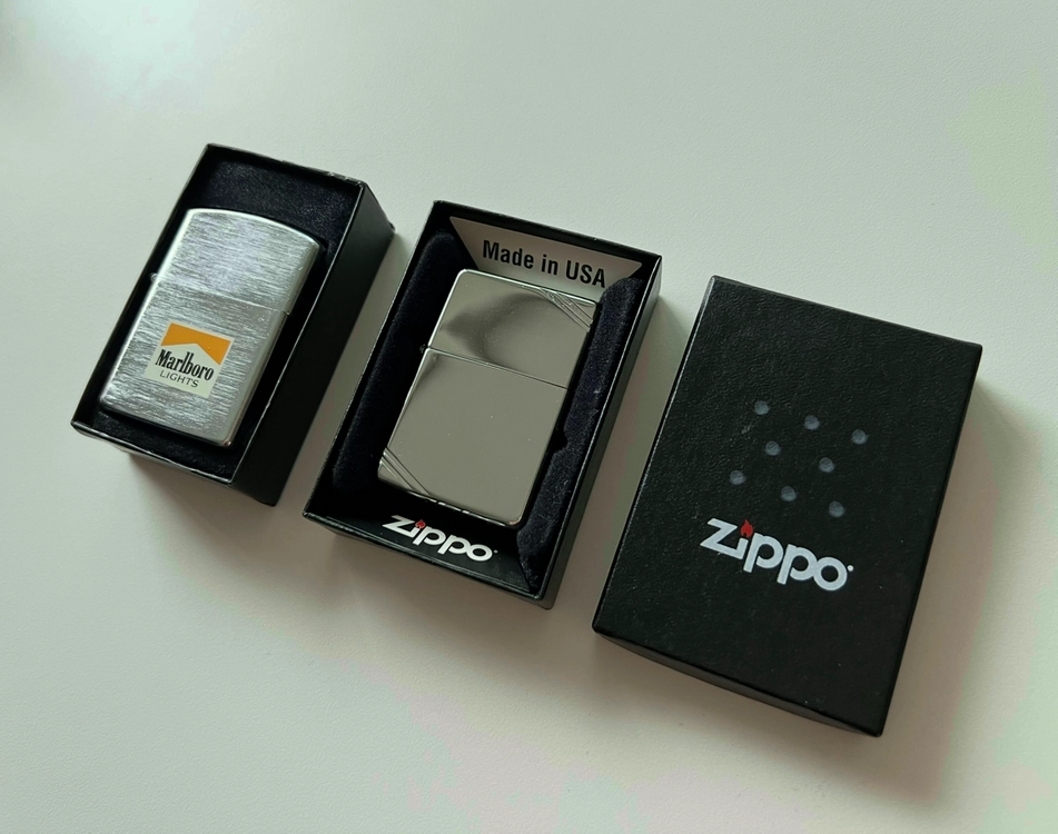 Marlboro zippo 2개. 이미지