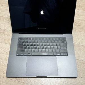맥북프로 m3pro 36gb ram 16인치 풀칩 이미지