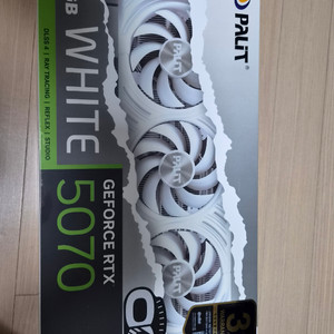 PALIT RTX 5070 WHITE 12GB 그래픽카드 이미지
