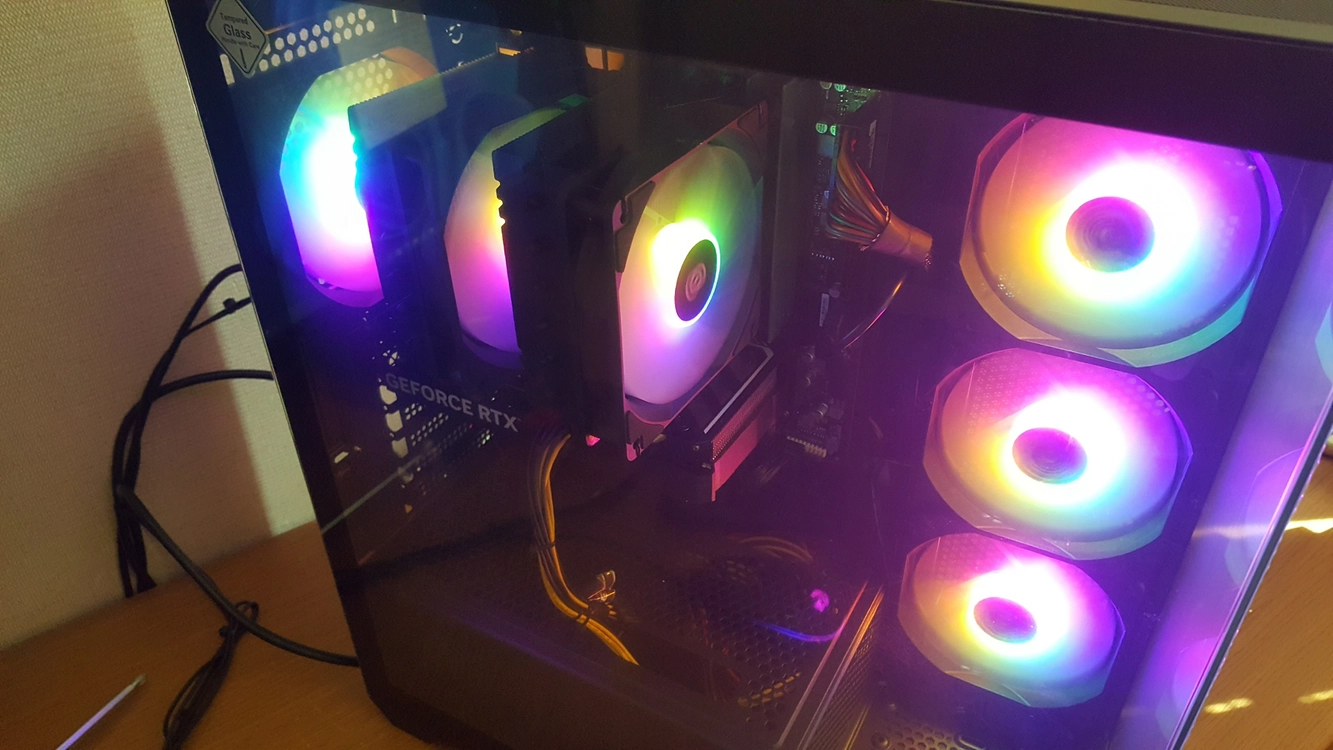 i7 14700 RTX4060 컴퓨터 본체 팝니다 이미지