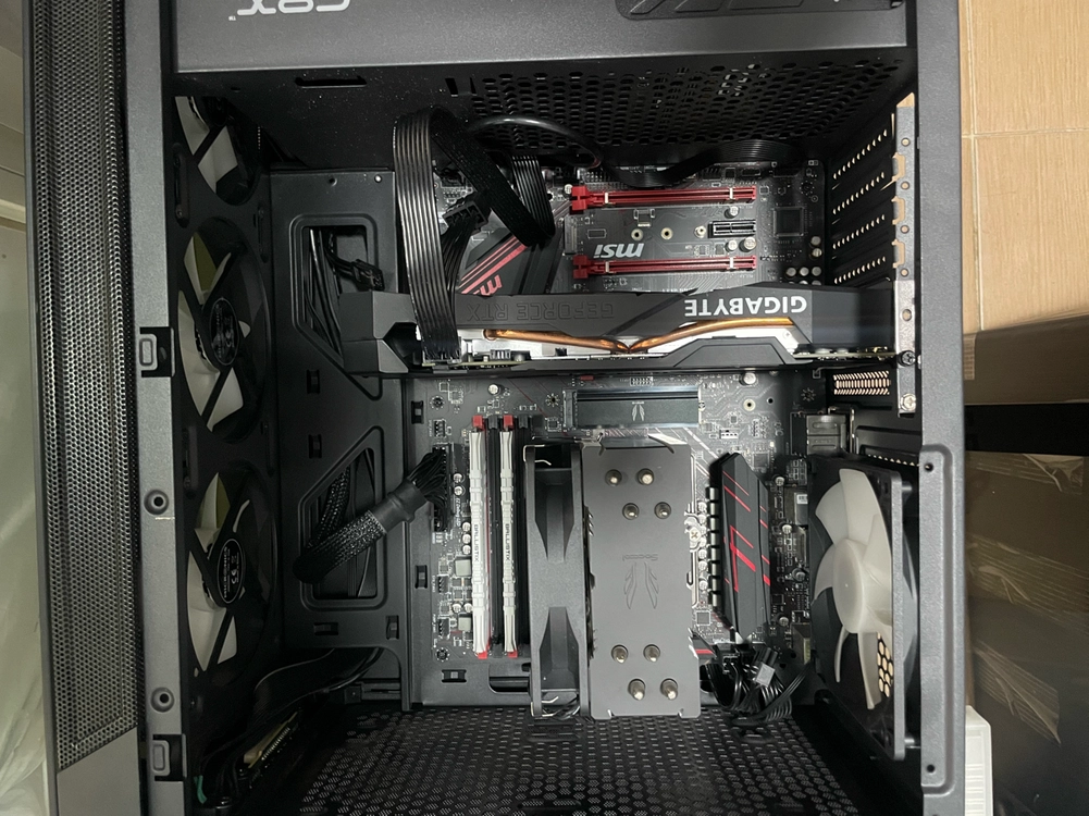고사양 게이밍 작업용 컴퓨터5800x3d 32gb 1tb 이미지