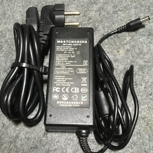 큐닉스 모니터 어댑터 12V 3A 12V 3000mA 36W M120300P911 이미지