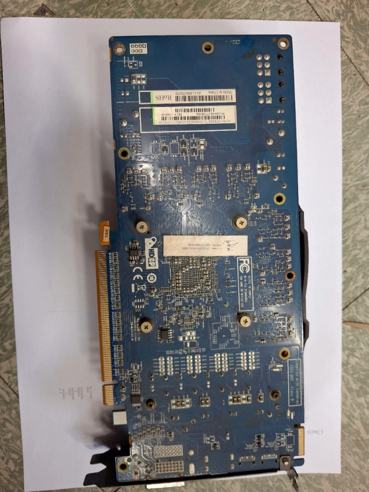 그래픽카드 라데온 HD5830 이미지