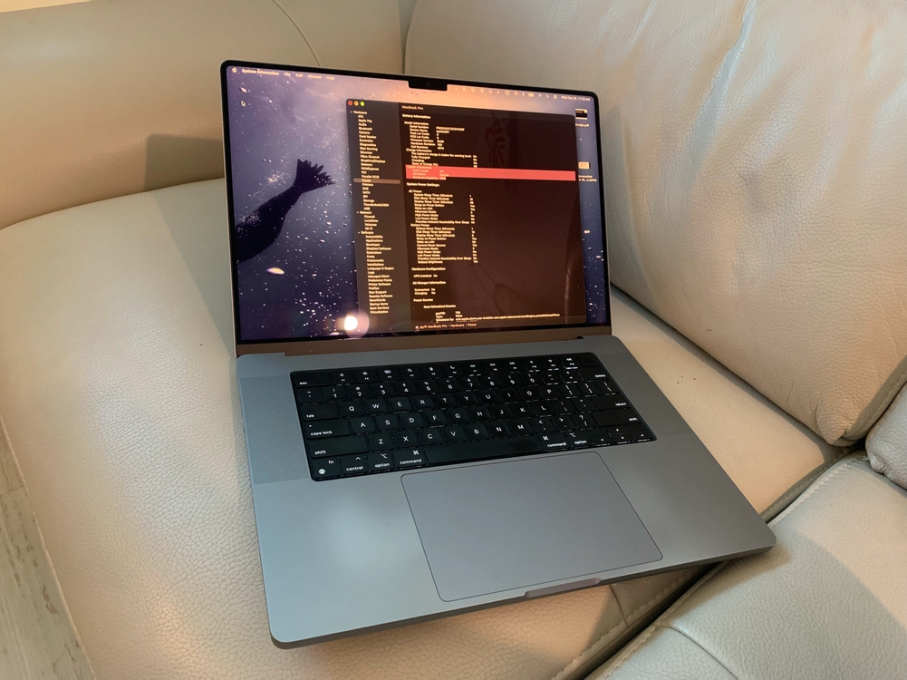 애플 맥북 프로 / MacBook Pro M1 Max 16인치 노트북 64GB 램 / 1TB SSD 이미지