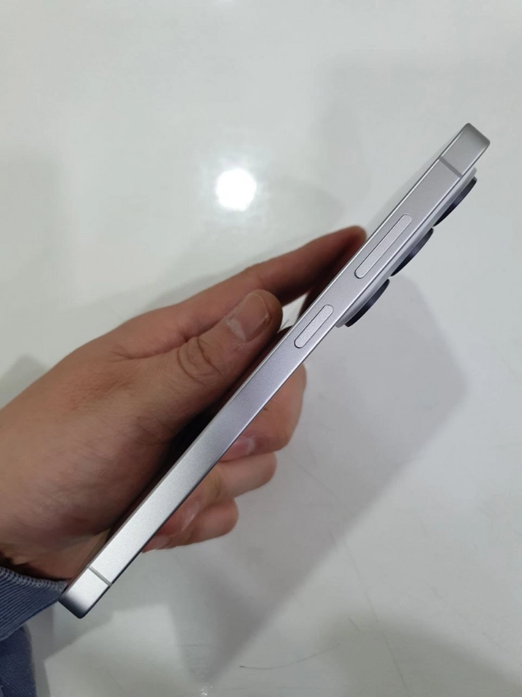 S26 울트라 256G 무잔상 액정무기스 상태굿 중고폰 공기계 이미지
