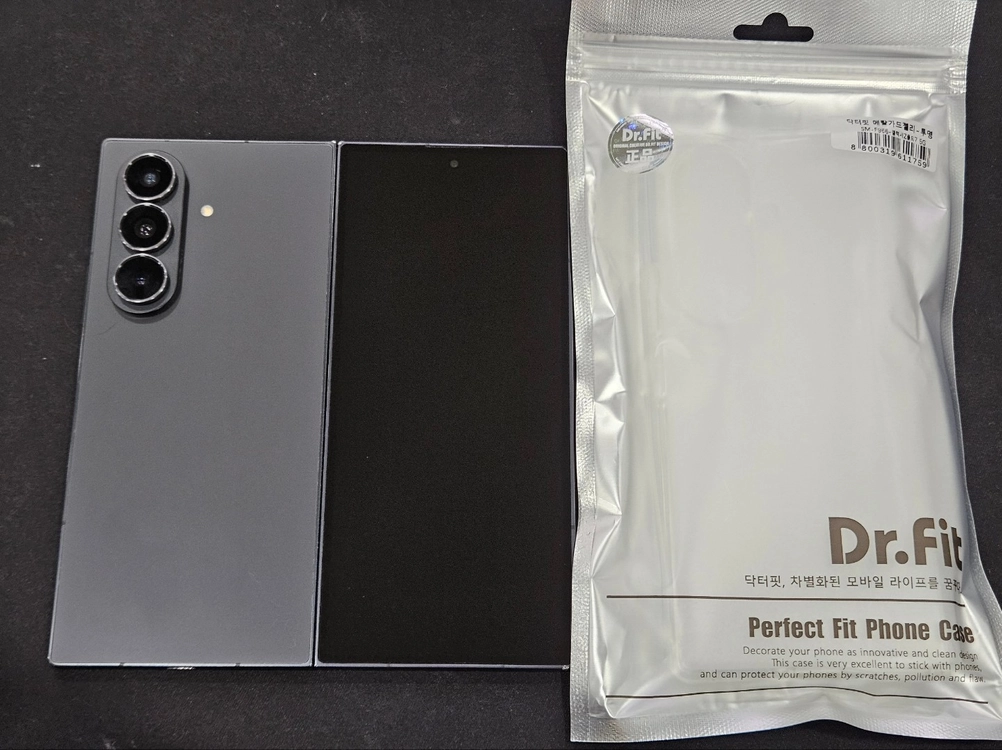 갤럭시Z폴드7 256GB+케이스+배터리 - 안심되는 중고거래