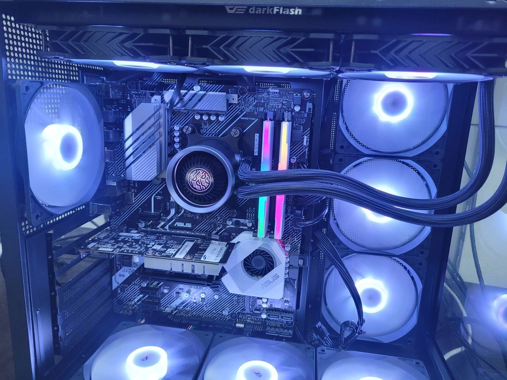 인텔 i5 9400f 9700 8700 9100 8100 9900k 사무용 컴퓨터 조립pc 중고컴퓨터 게이밍컴퓨터 이미지