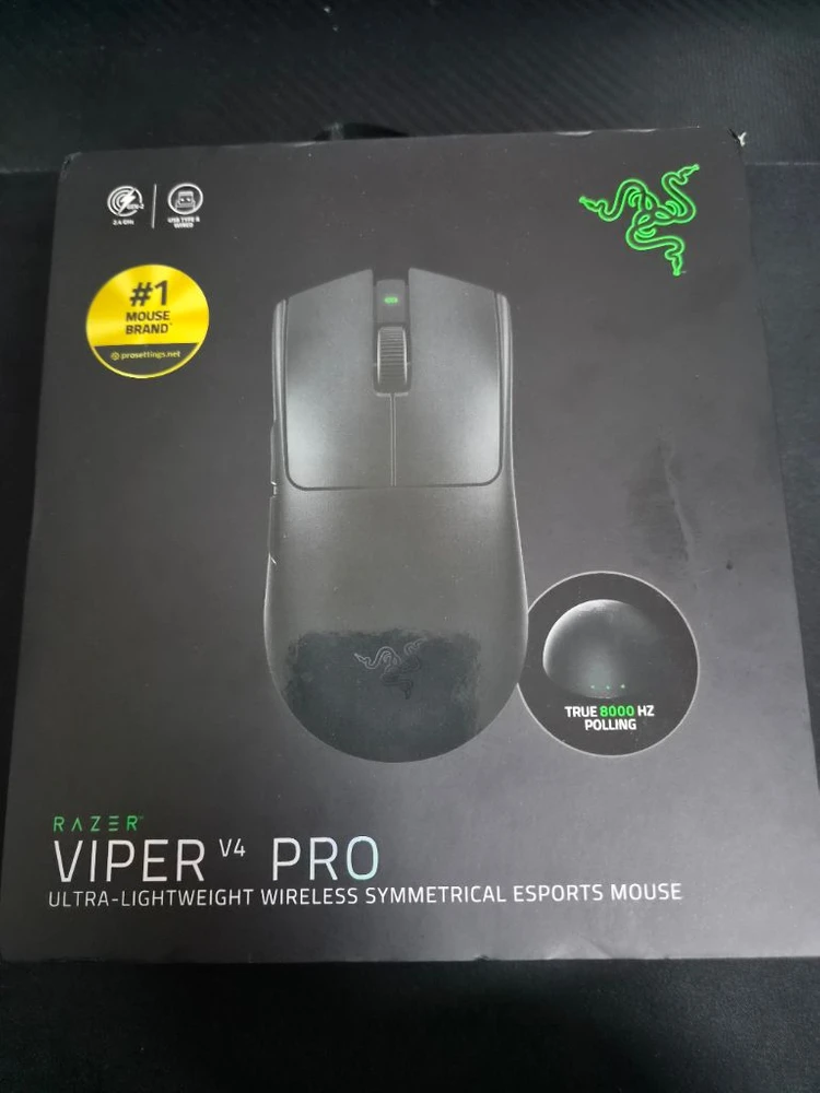 레이저 바이퍼 v4 pro 블랙 마우스 이미지