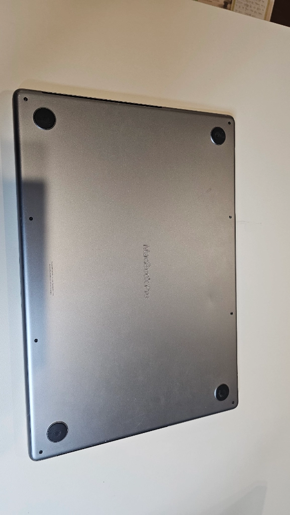 맥북프로 m2 pro 32gb 2tb(cto) 팝니다. 이미지