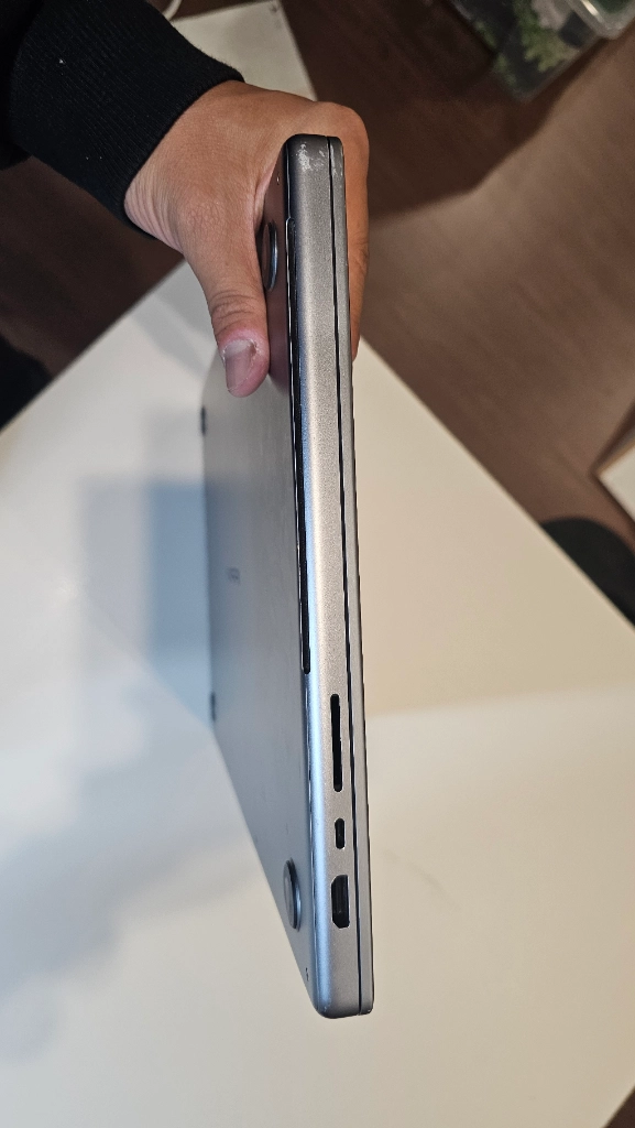 맥북프로 m2 pro 32gb 2tb(cto) 팝니다. 이미지