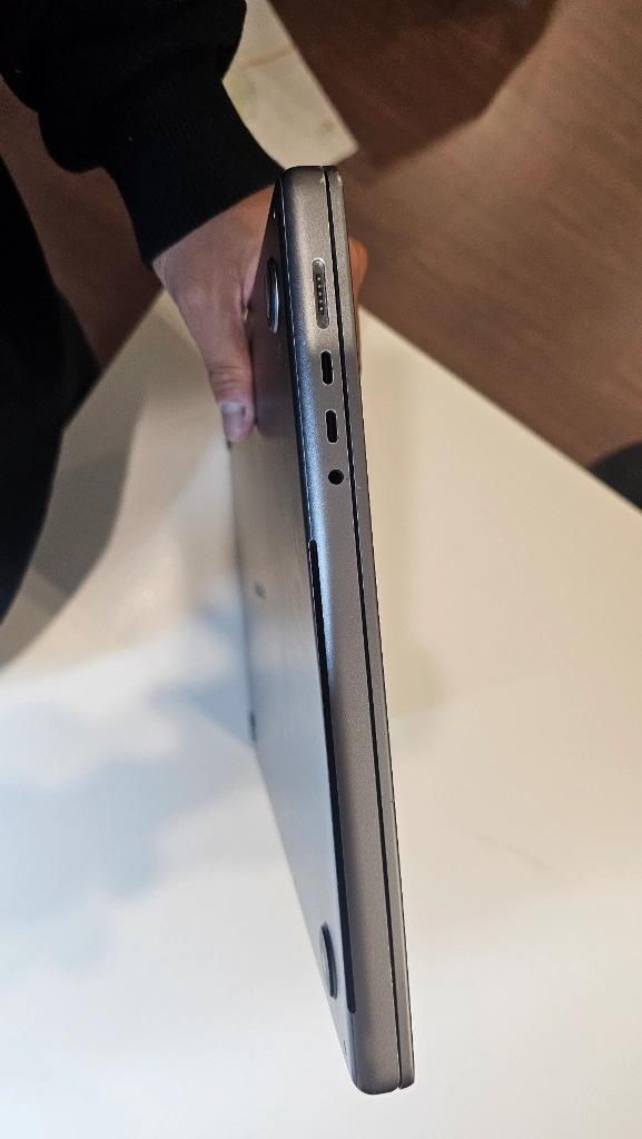 맥북프로 m2 pro 32gb 2tb(cto) 팝니다. 이미지