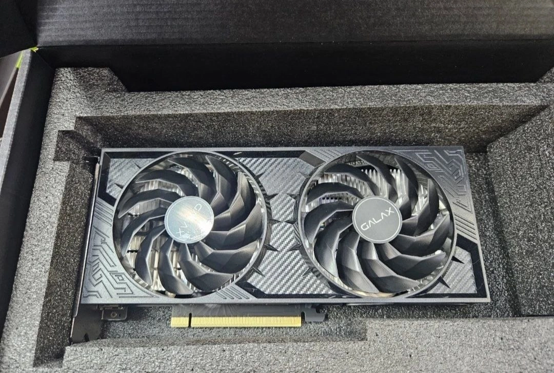 갤럭시 RTX 4060 8GB그래픽카드 이미지
