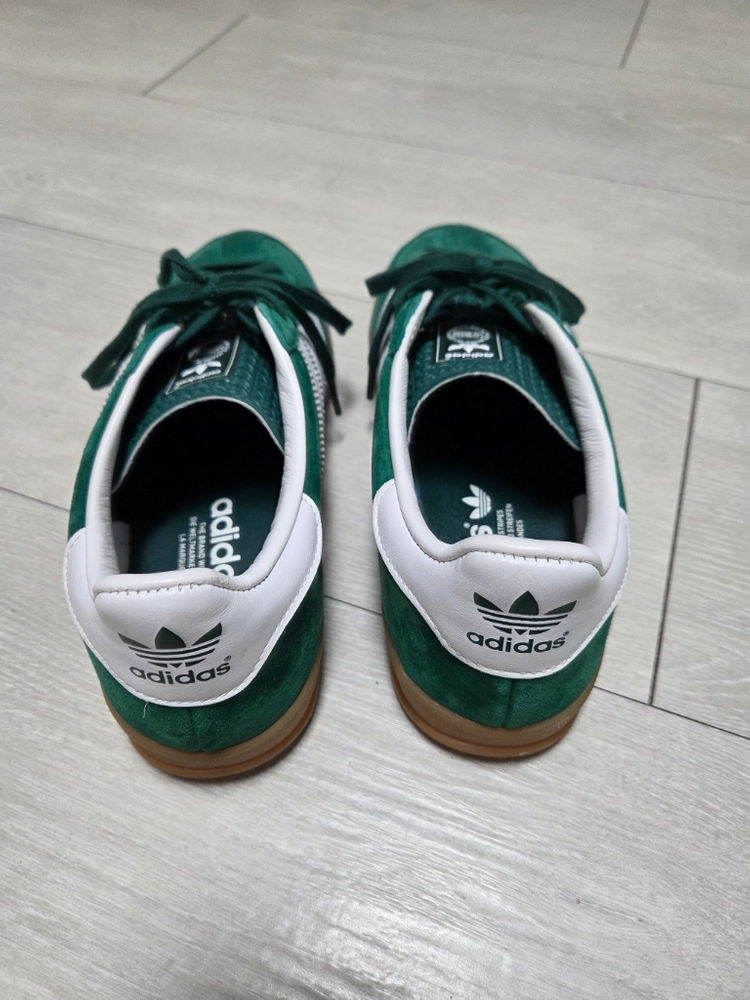 아디다스가젤인도어 250 이미지