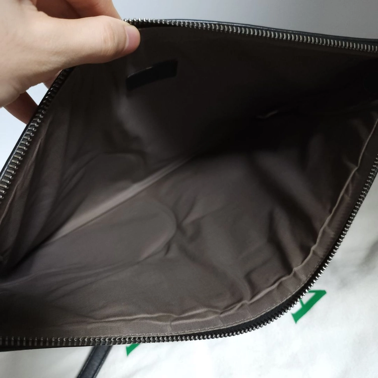 보테가베네타 블랙 클러치 백 34x24 이미지