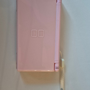 닌텐도DS Lite 및 게임팩4개 팝니다. 이미지