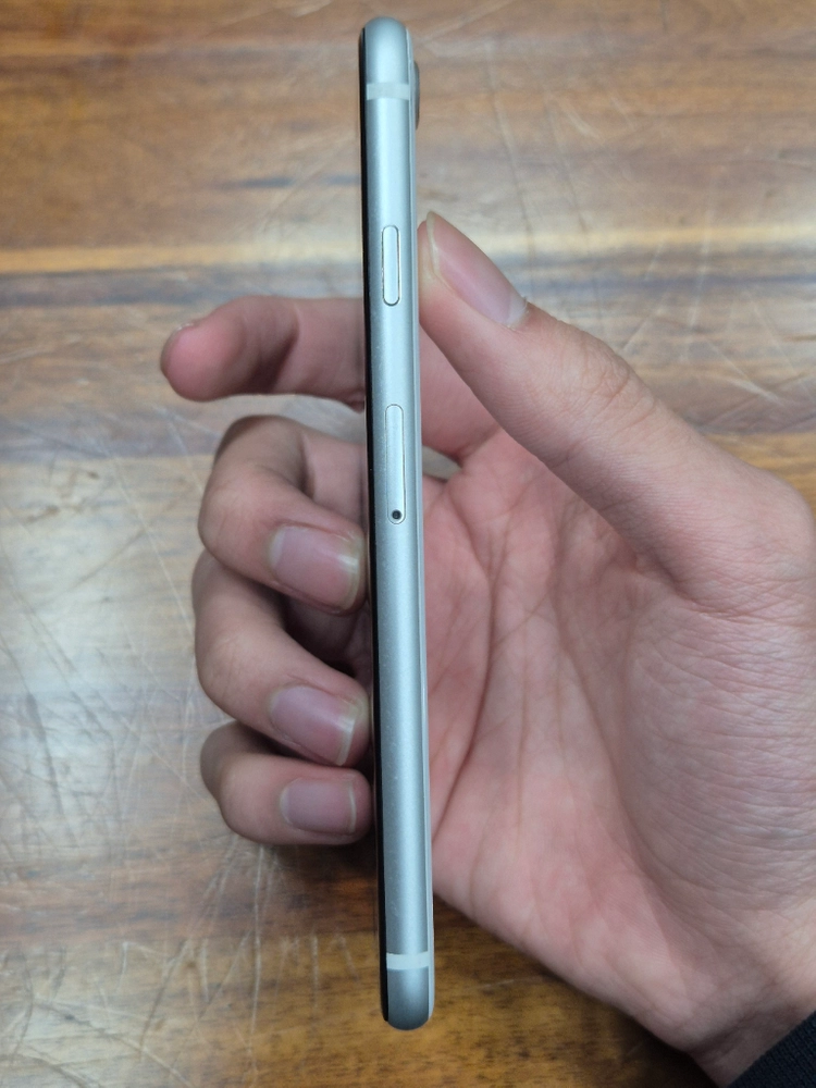 아이폰 se2 128gb 화이트 이미지