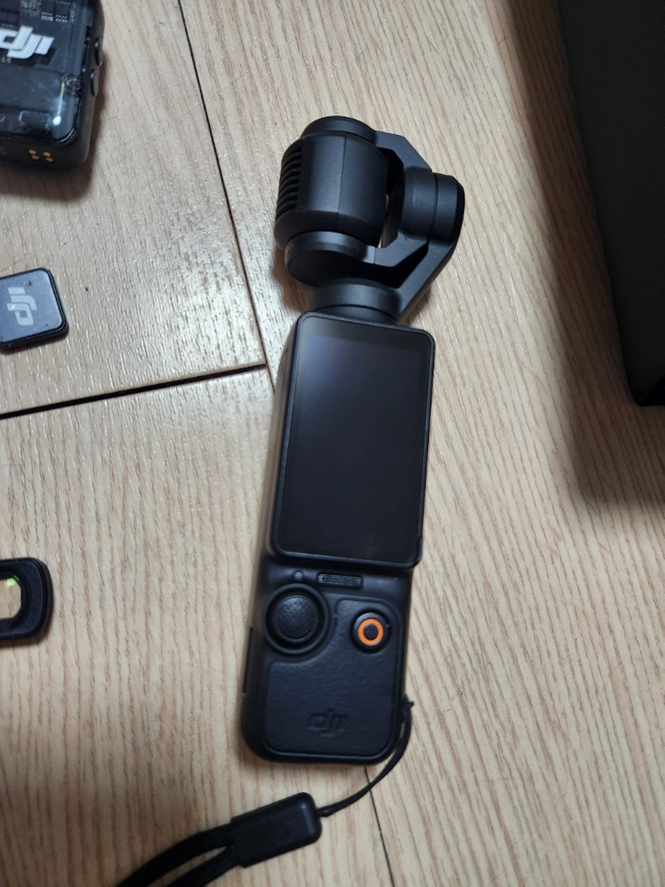 dji 오즈모 포켓3 크리에이터콤보 이미지