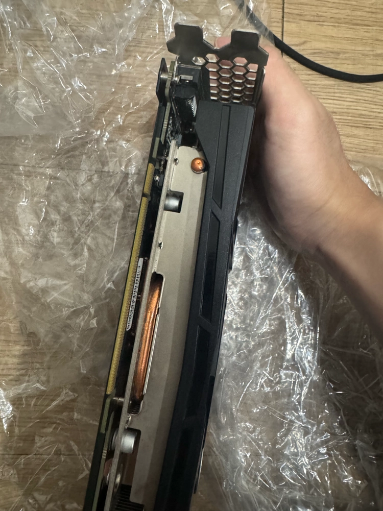 이엠텍 1660ti 6gb 그래픽카드 이미지