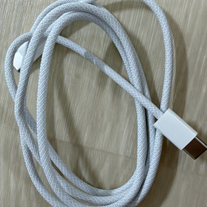 애플 정품 C to c타입 케이블 팝니다 (새거) 이미지