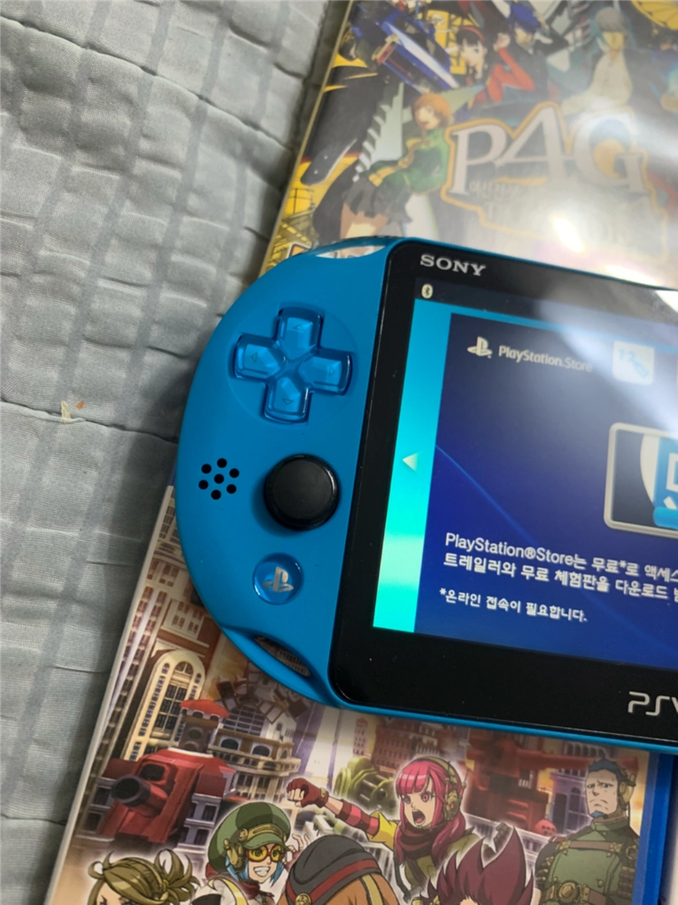 [게임 5개 포함] 소니 PS비타 PSVita 2세대 아쿠아 블루 팝니다. 이미지