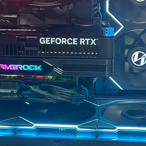 RTX 5090 슈라우드(기판O) 그래픽카드 이미지