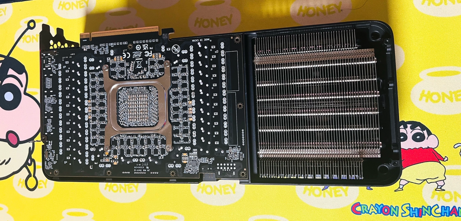 RTX 5090 슈라우드(기판O) 그래픽카드 이미지