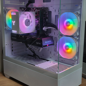 인텔 i5-12400 / rx7600 화이트 컴퓨터pc 이미지