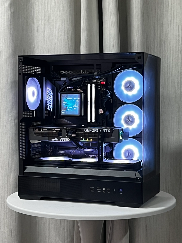 9800X3D 5070TI 조합 초고사양 게이밍 컴퓨터 본체 - 안심되는 중고거래