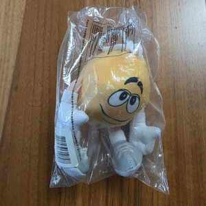 M&M 엠앤엠즈 옐로우 키링 이미지