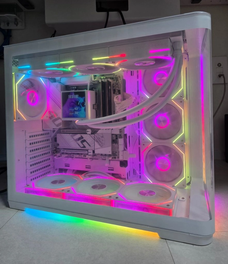 9800X3D , 반본체 게이밍 컴퓨터 팝니다 이미지