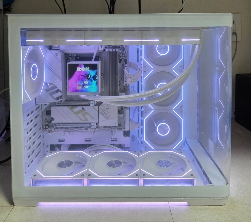 9800X3D , 반본체 게이밍 컴퓨터 팝니다 이미지